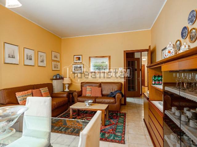 Appartamento in vendita a Re, Reggio Emilia