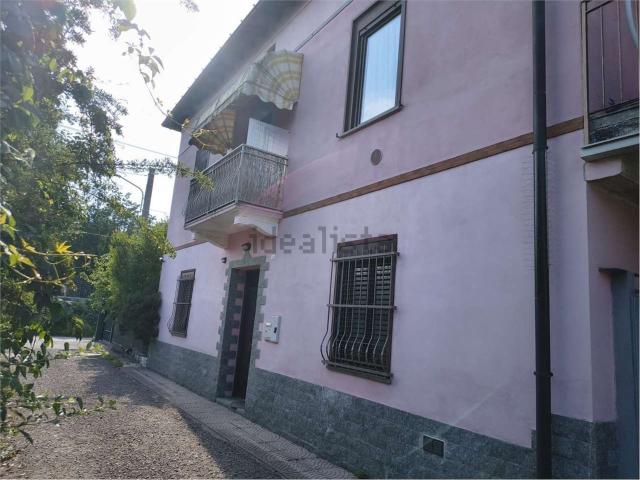 Appartamento in vendita a Valle Olona, Varese