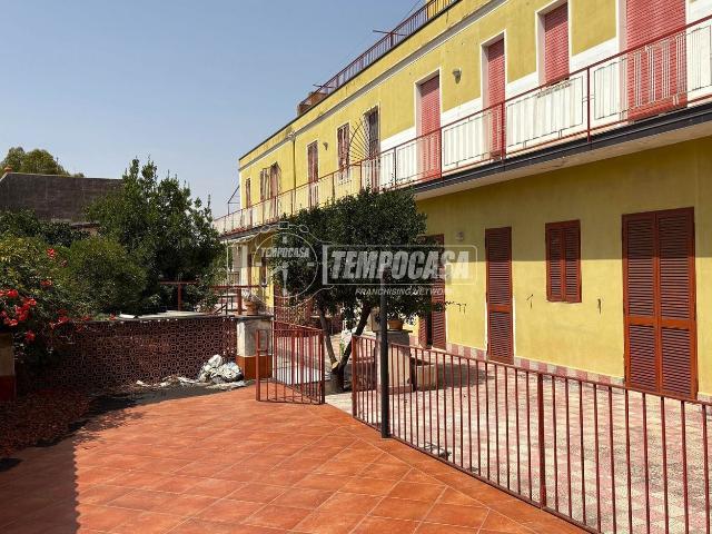 Appartamento in vendita a Gravina Di Catania, Sicilia