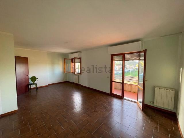 Appartamento in vendita a Lecchi, Toscana