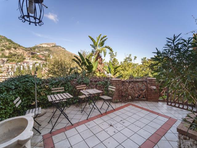 Appartamento in vendita a Taormina, Sicilia