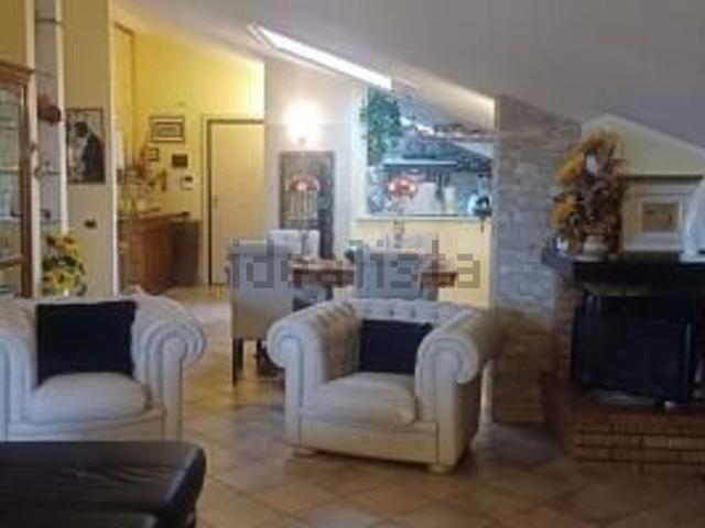 Appartamento in vendita a Carrara, Toscana