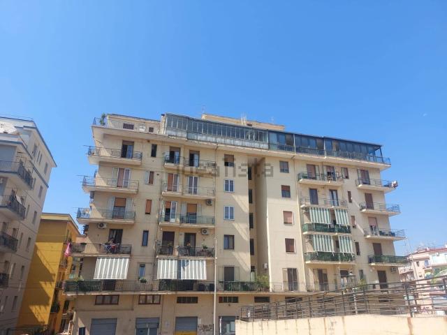 Appartamento in vendita a Salerno, Campania