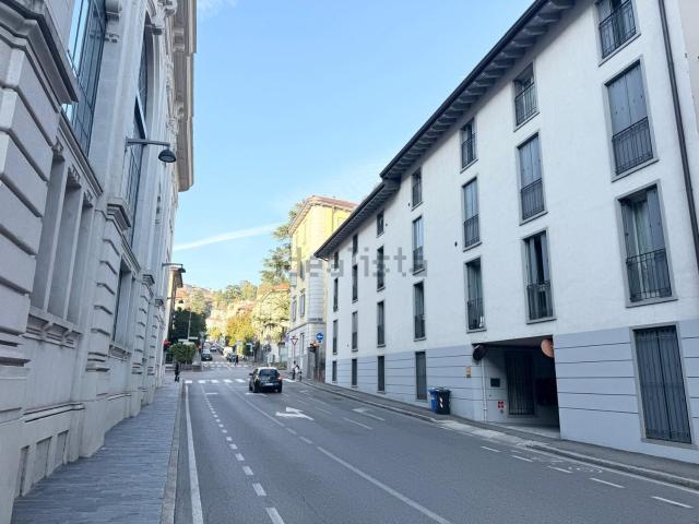 Attico in vendita a Città Alta, Bergamo