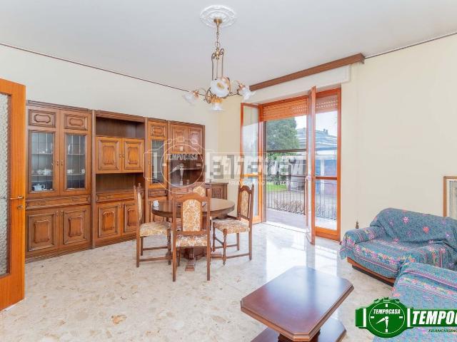 Appartamento in vendita a Robecco Sul Naviglio, Lombardia