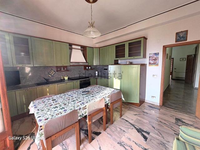 Appartamento in vendita a Calabria, Reggio Calabria