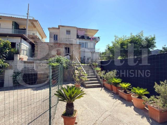 Appartamento in vendita a Bacoli, Campania