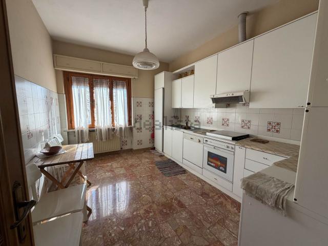 Appartamento in vendita a Borroni, Foligno