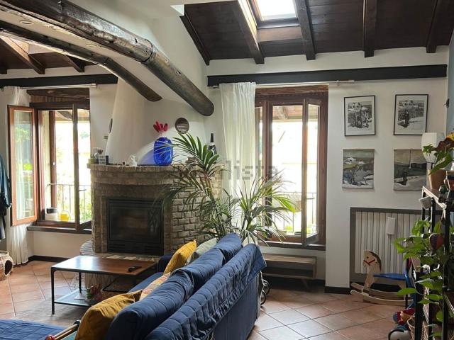 Appartamento in vendita a Sovico, Lombardia