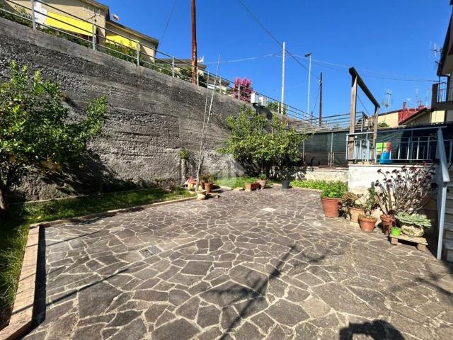 Appartamento in vendita a Salerno, Campania