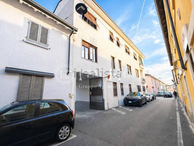 Appartamento in vendita a Bassa, Desio