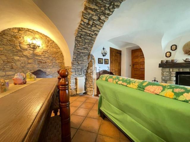 Appartamento in vendita a Perinaldo, Liguria