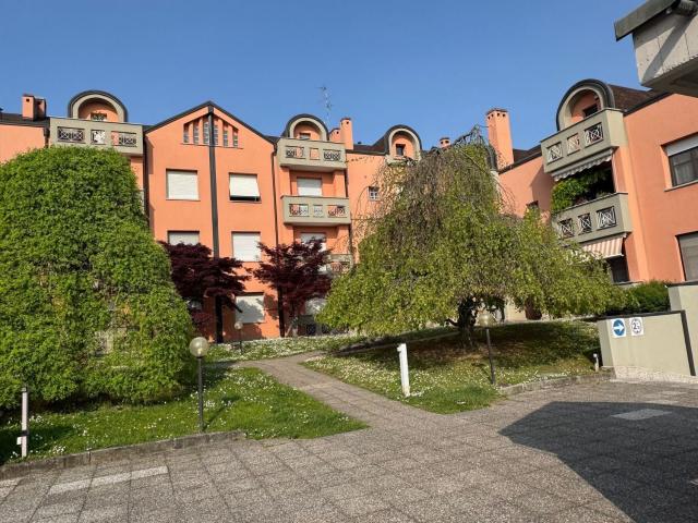 Appartamento in vendita a Carugate, Lombardia