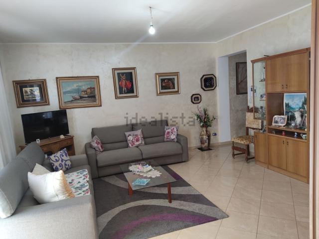 Appartamento in vendita a Piazza, Sicilia