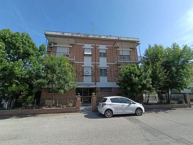 Appartamento in vendita a Mirandola, Modena