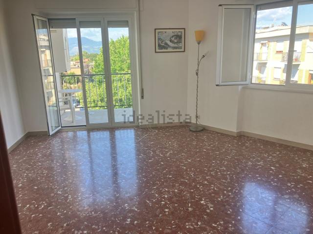 Appartamento in vendita a Goretti, Latina