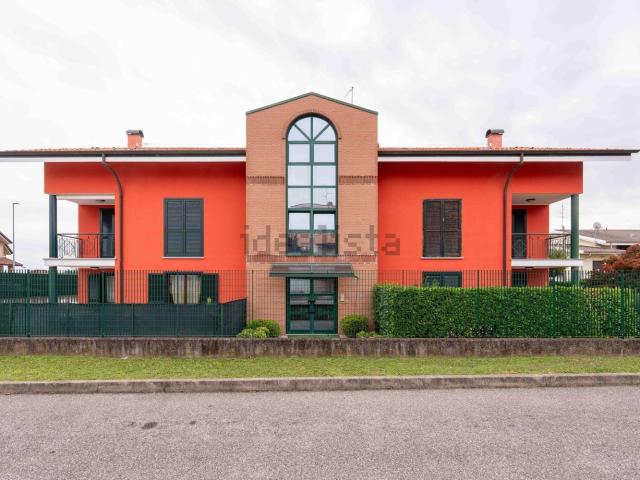 Appartamento in vendita a Campo Sportivo-Colombara, Saronno