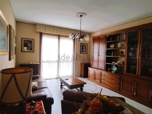 Appartamento in vendita a Pieve Emanuele, Lombardia