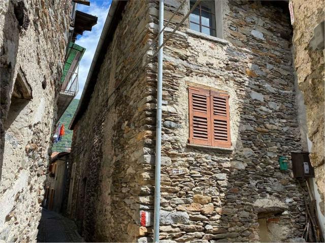 Appartamento in vendita a Valle Cannobina, Piemonte