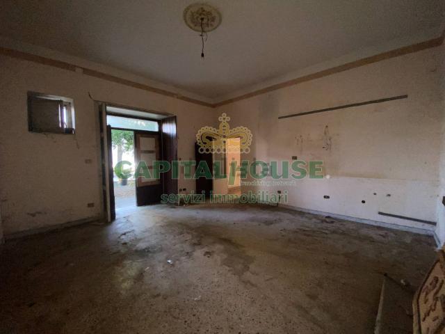 Appartamento in vendita a Montoro, Campania