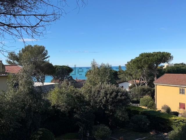 Attico in vendita a Rosignano Marittimo, Toscana