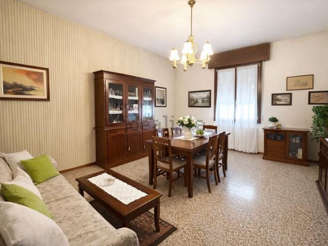 Appartamento in vendita a Moglia, Lombardia