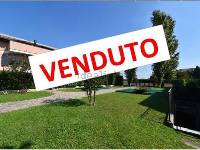 Appartamento in vendita a California, Lesmo