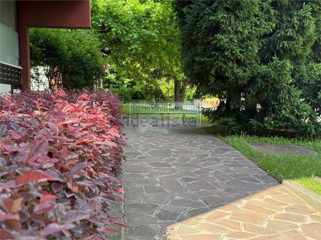 Appartamento in vendita a Villaggio Trieste, Cantù