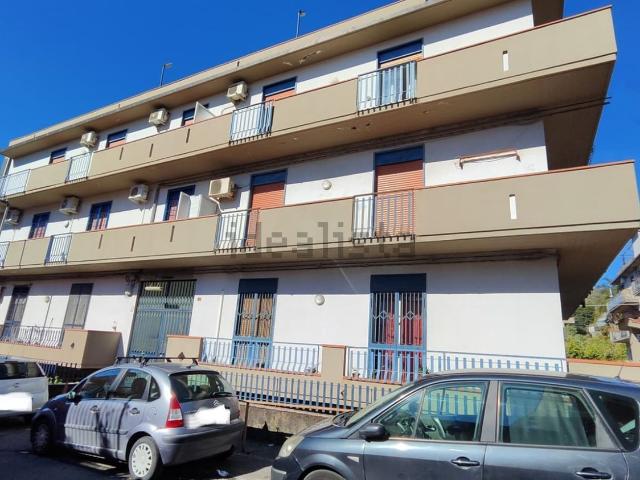 Appartamento in vendita a Aci Catena, Sicilia