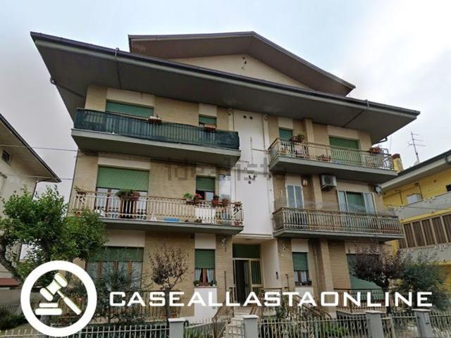 Appartamento in vendita a Faleriense, Marche