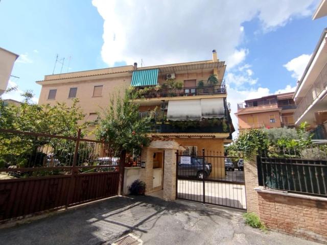 Appartamento in vendita a Guidonia Montecelio, Roma Capitale