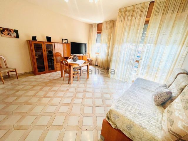 Appartamento in vendita a Limbiate, Monza-brianza