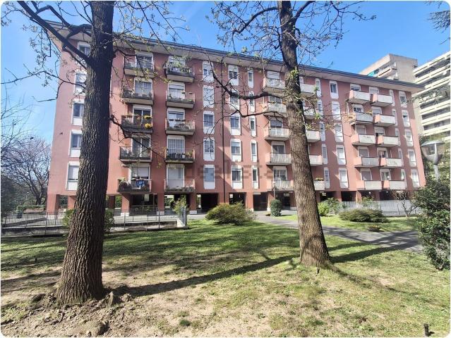Appartamento in vendita a Baranzate, Milano