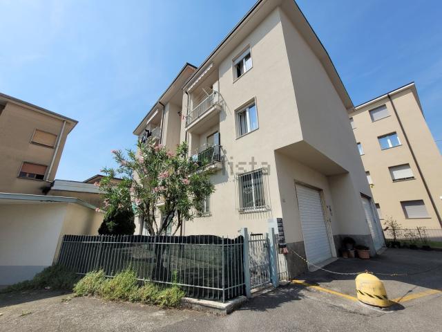 Appartamento in vendita a Contrada Montello, Calusco d'Adda