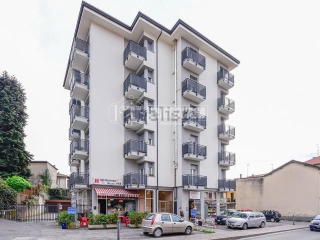 Appartamento in vendita a Cantù, Lombardia