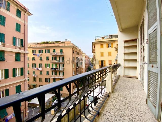 Appartamento in vendita a Medio Levante, Serra Riccò