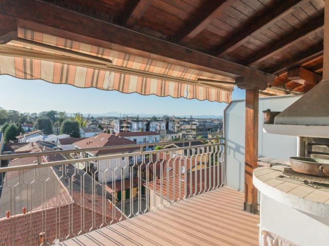 Appartamento in vendita a Lainate, Milano