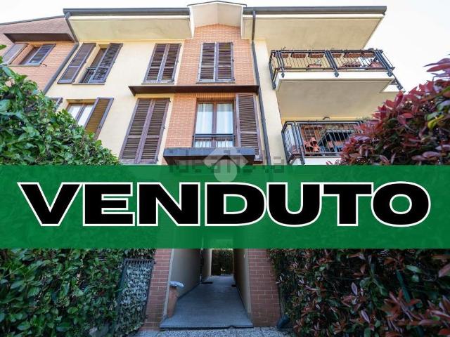 Appartamento in vendita a Arosio, Lombardia