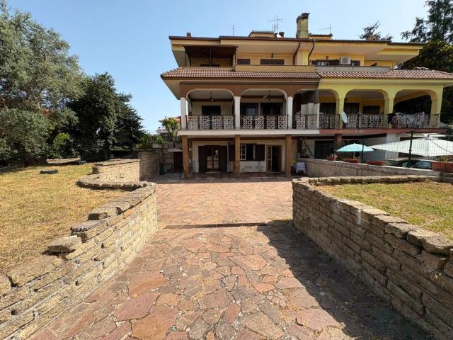 Appartamento in vendita a La Torretta, Roma Capitale