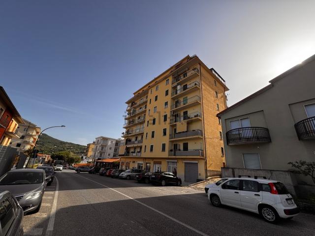 Appartamento in vendita a Vallo Della Lucania, Campania