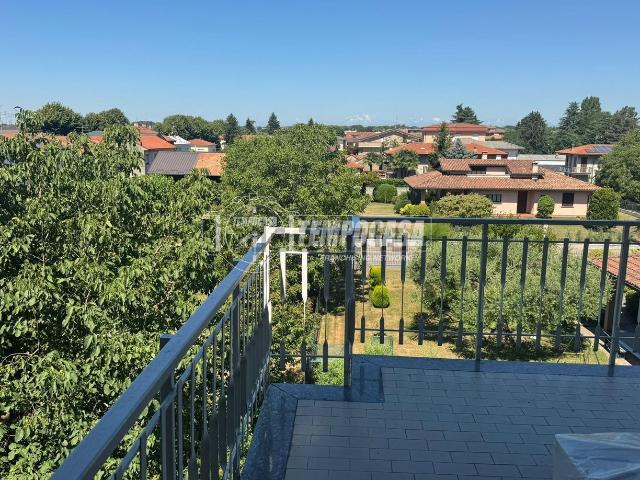 Appartamento in vendita a Seveso, Baruccana