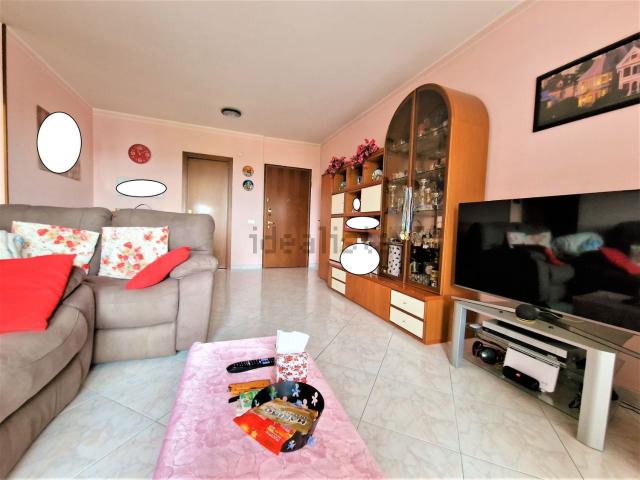 Appartamento in vendita a Vittuone, Lombardia