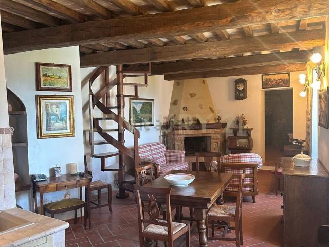 Appartamento in vendita a Cinigiano, Toscana