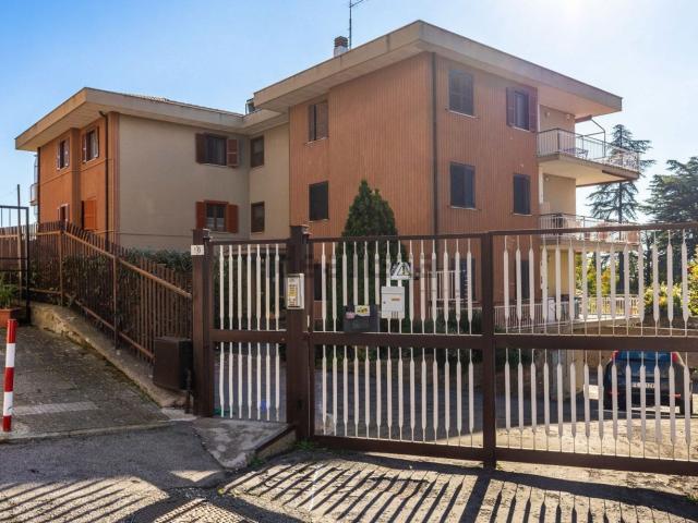 Appartamento in vendita a Monte Gentile, Roma Capitale
