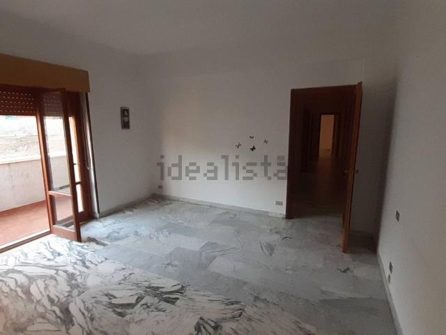 Appartamento in vendita a Calabria, Reggio Calabria