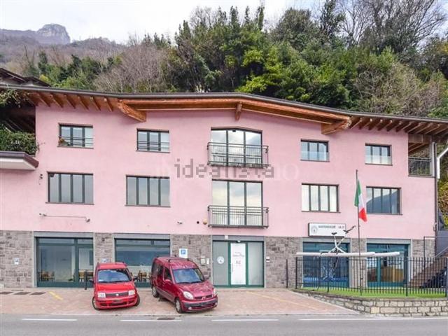 Appartamento in vendita a Carate, Carate Urio