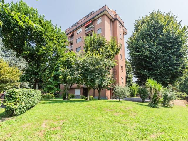 Appartamento in vendita a Rovagnasco, Segrate