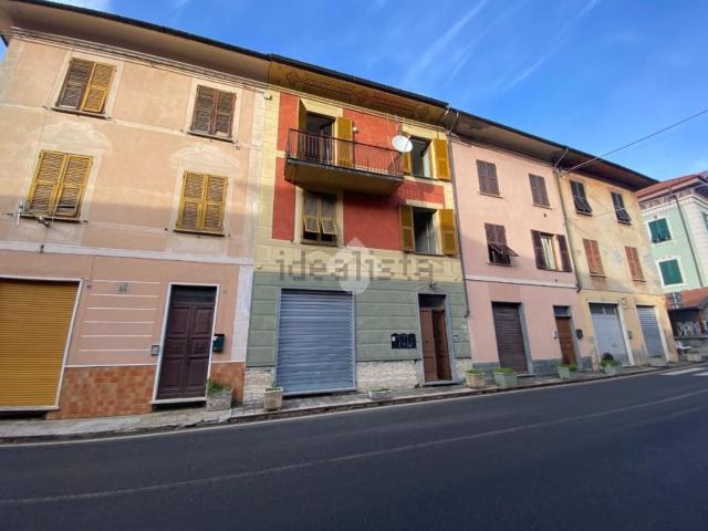 Appartamento in vendita a Montoggio, Liguria
