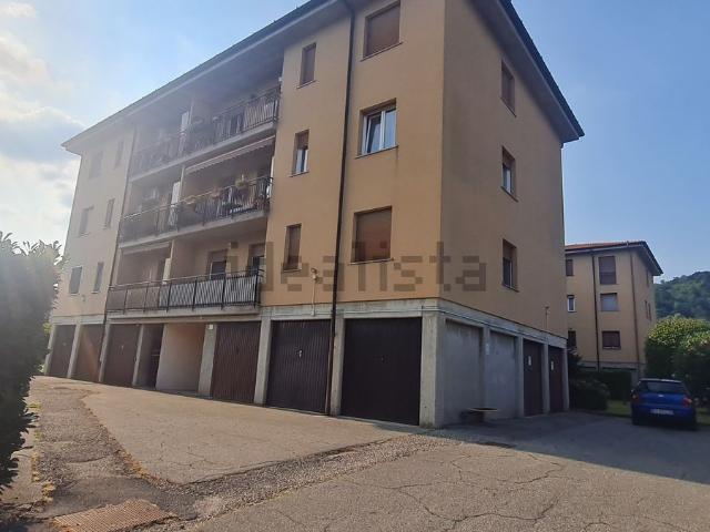 Appartamento in vendita a Prestino, Como