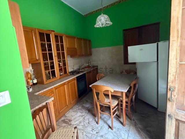 Appartamento in vendita a Paternò, Catania